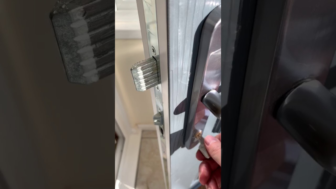 Call Locksmith Birmingham on 0121 472 1874 to solve UPVC & Composite door lock problems.