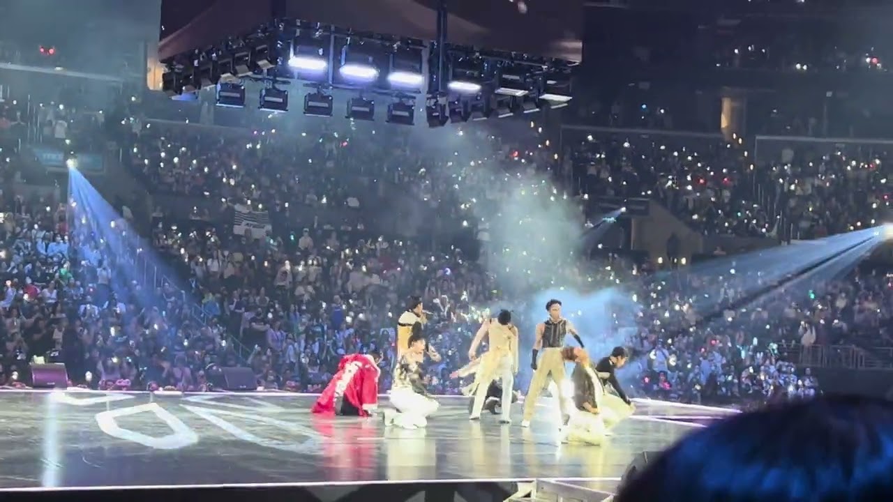 ATEEZ (에이티즈) - ROCKY + THE REAL | KCON LA 2022 DAY 1 FANCAM 08/20/22