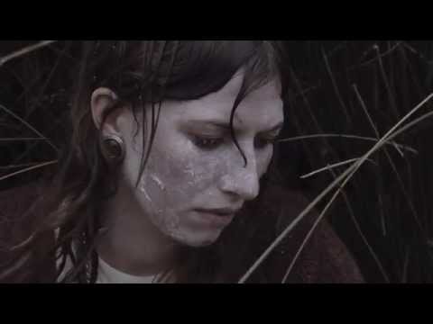 ALDOUS HARDING 'STOP YOUR TEARS' (Official Video)