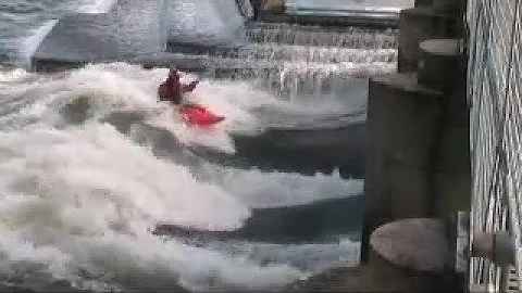 Freestyle Kayaking - Autumn Hurley