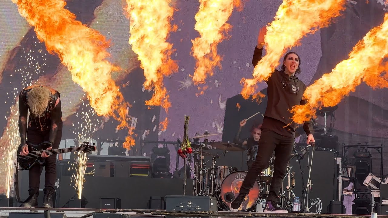 Motionless In White - Eternally Yours (Live in Daytona Beach, FL 5-18-25) Welcome To Rockville