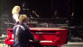Elton John - Your Sister Can't Twist (But She Can Rock 'N' Roll) (Live) chords