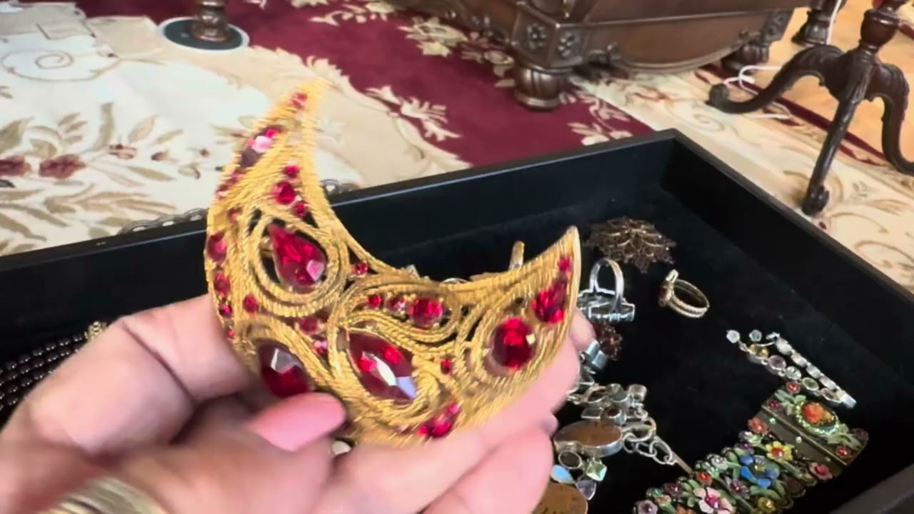 Украшения с гранатами и другие куклы от January!