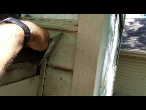 cutting-the-siding-around-the-kick-out-flashing,-explained