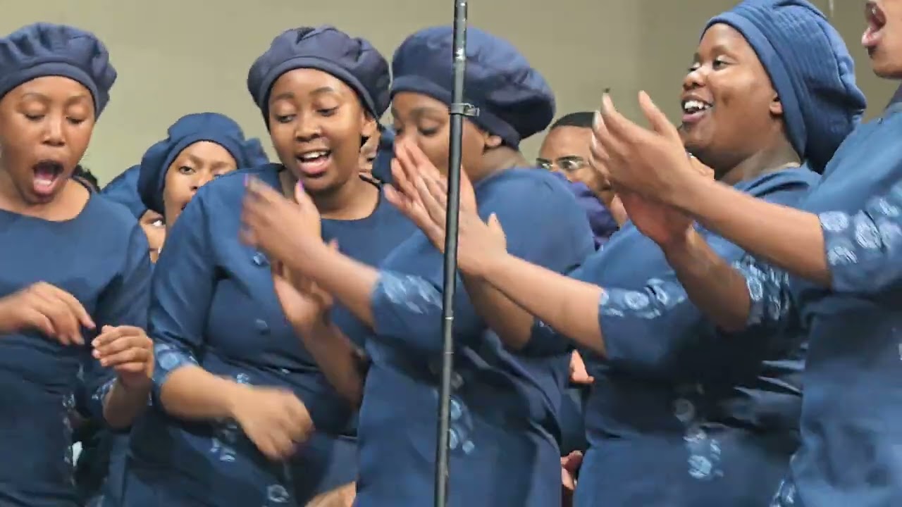 Hosanna, Ngwana wa Sione & Araba Ramasedi - Ingqayizivele Gospel Choir (Zing Fam)