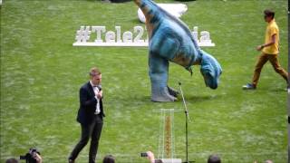 Тираннозавр сорвал выступление представителя Вконтакте