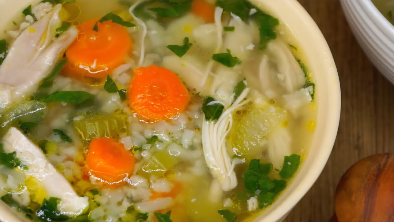 Como hacer  SOPA de POLLO KETO 🔥  receta de sopa de pollo para comida o cena #keto #comida