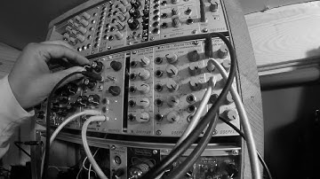 Doepfer  A-105 VCF SSM Filter drone.