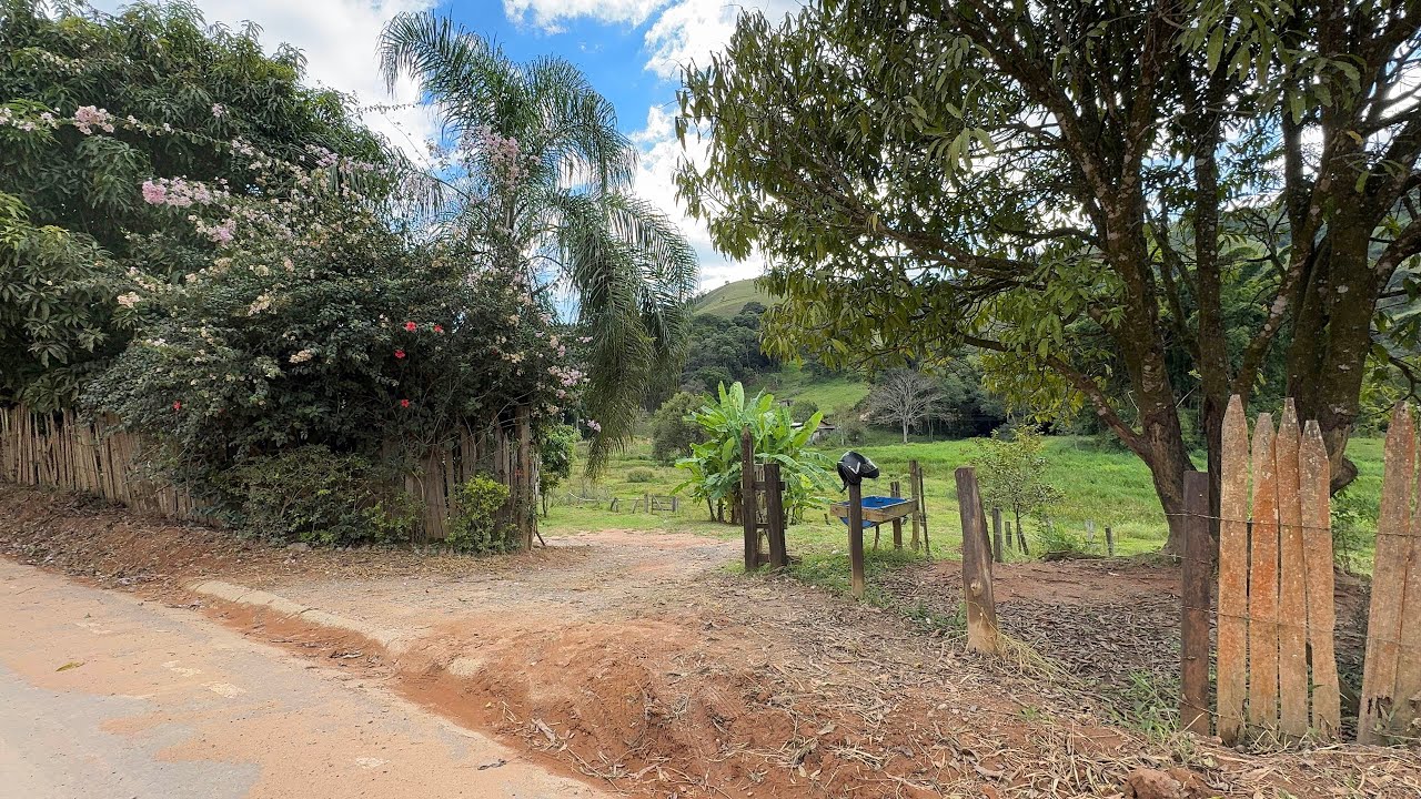 Chácara das Águas | 15.000 mts de terreno | 2 Lagos e Várias nascentes | em Cambuí MG