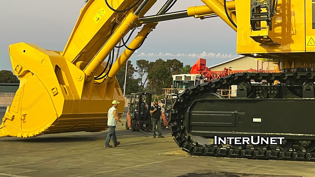 Komatsu PC4000-11E Electrically Powered Hydraulic Mining Excavator