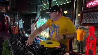 Hot 107.9’s Devin Steel Brings a Soulful Vibe to The Listening Room screenshot 5