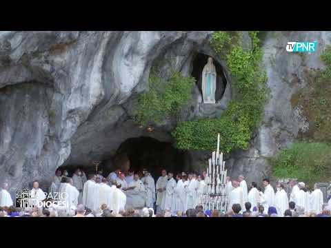 Santa Messa in diretta dalla Grotta di Lourdes - YouTube