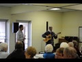 Simpson and Walters perform Amazing Grace