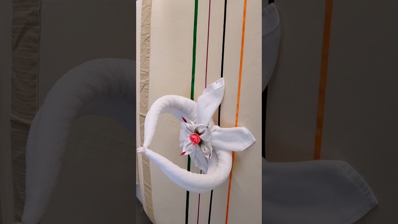 FLOWER BASKET IN A TOWEL | TOWEL FLOWERS BASKET.