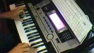 Tooku Made de DAI on piano