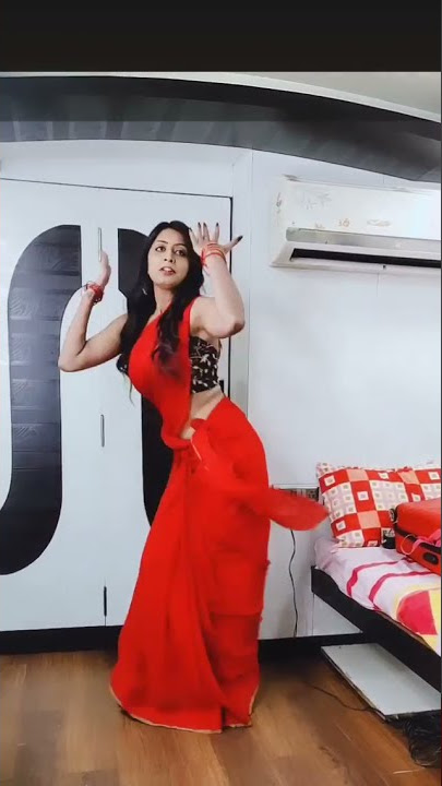 Roberrt Actress Shubha Raksha Hot Navel Show in Red Saree