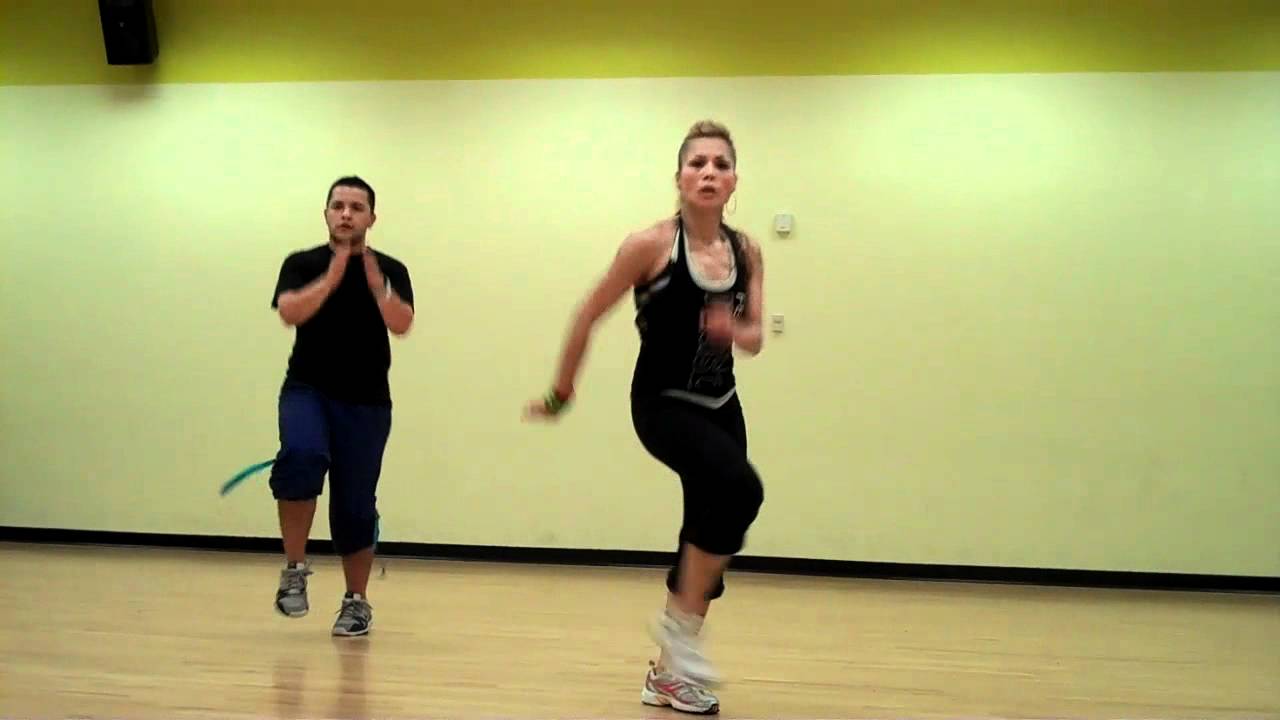 ZUMBA FITNESSJUMP IN THE LINEREMIX YouTube