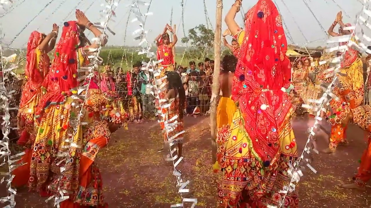 मां भवानी गरबा मंडल पखालिया ग्राम अंबा कंपटीशन में से प्रथम पुरस्कार हासिल करते हुए ₹5500