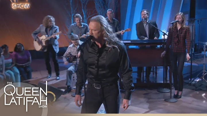 Trace Adkins Performs 'Carol of the Drum' on The Q...