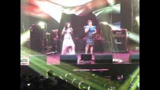 When You Believe - Regina & Sean Indonesian Idol 2012 at David Cook Live In Jakarta
