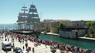 Spettacolare ingresso di Nave Vespucci  in Mar Piccolo a Taranto  dal Ponte Girevole 22 AGO 2020