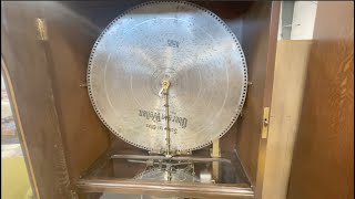 Muziekinstrumenten Upright Music Box - Up for Auction