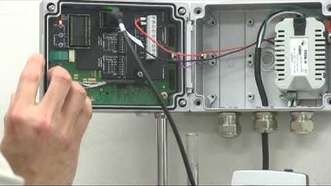 Calibrating a Wall Mount Humidity Transmitter HMT331