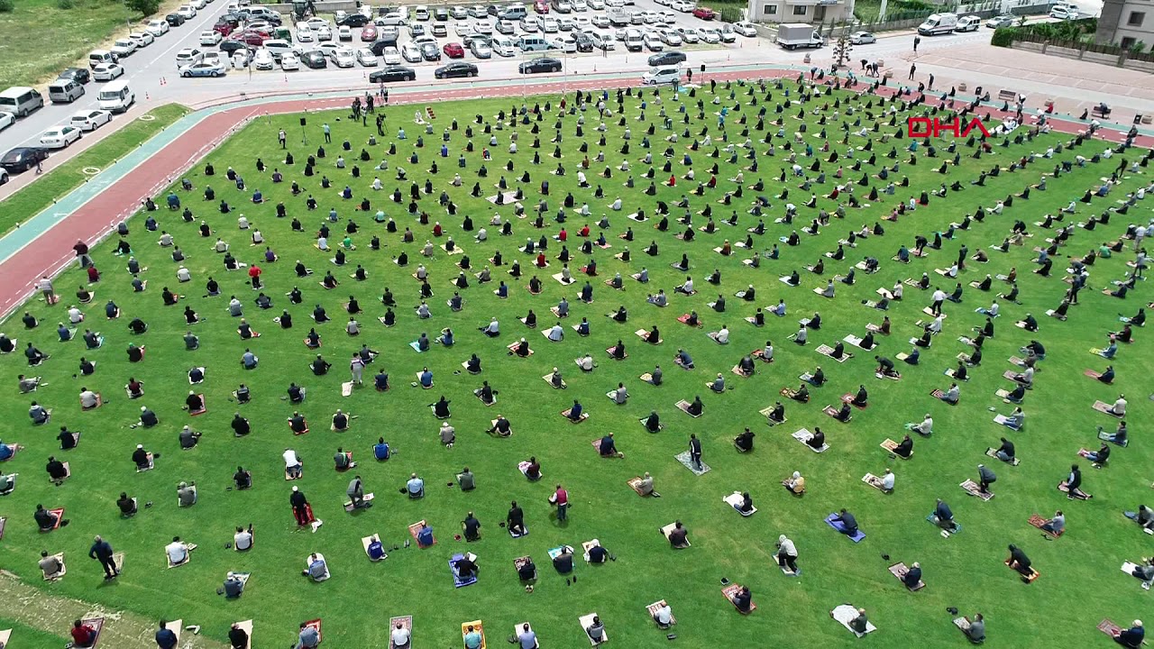 kayseri de sosyal mesafeli cuma namazi youtube