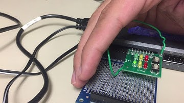 Mechatronics Lab 2 - Traffic Light