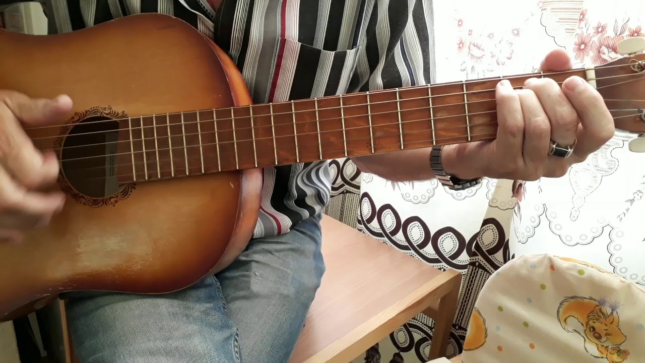 слепил снегурочку однажды я зимой. песенка про снегурочку текст. слепил снегурочку однажды я зимой под гармонь. слушать песню слепил снегурочку. снежинки на пианино ноты.