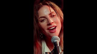 LADY GAGA canta ALWAYS REMEMBER US THIS WAY | Shorts | Netflix Italia