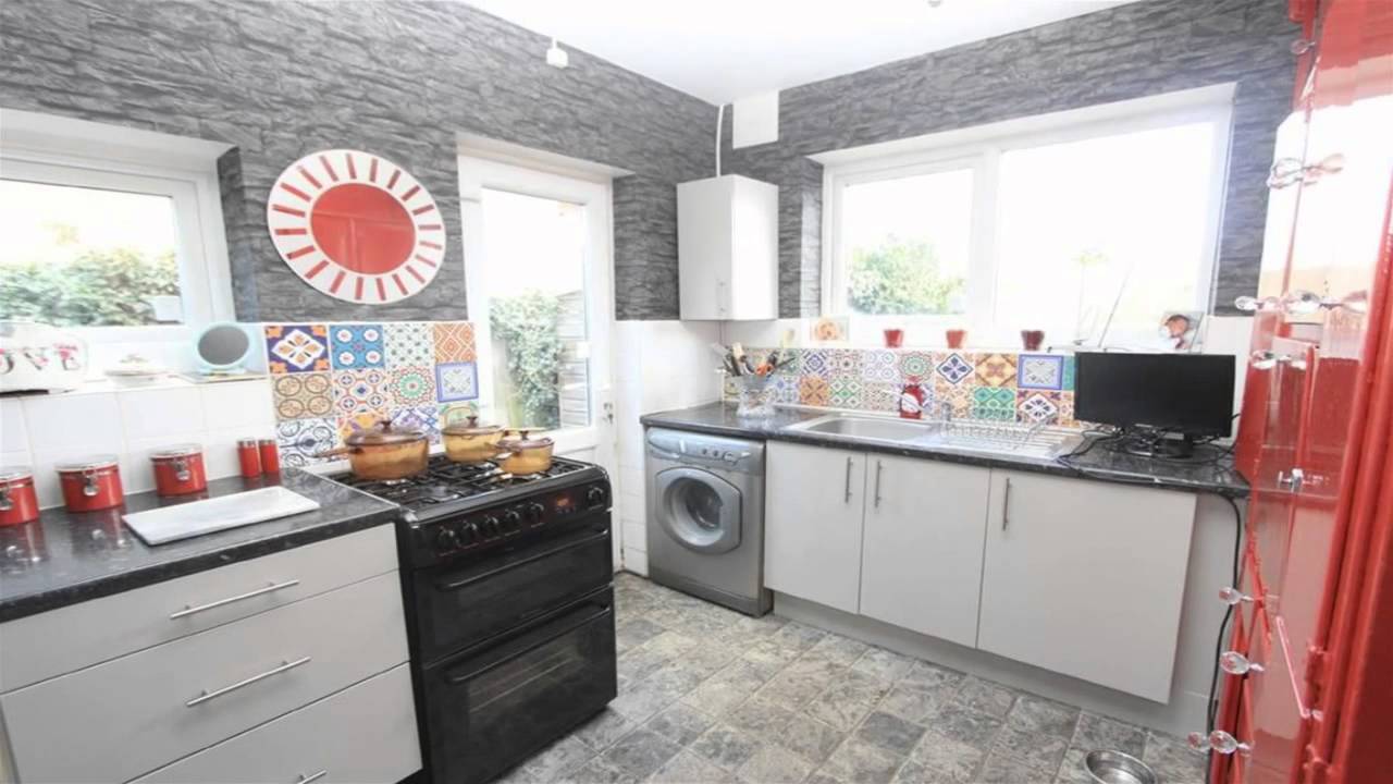 3 bedroom property for sale in Oaks Lane Newbury Park Essex YouTube