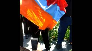 Ermeni Bayraginin Yanmasi