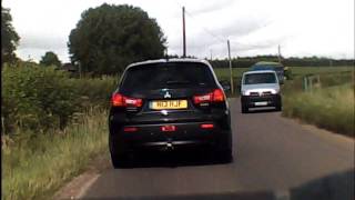 Tractor Driver gets roadrage after overtaking him