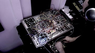 Live Eurorack modular synth west coast experimental noise music with Sapèl, Serge VQVCF,  and Clouds