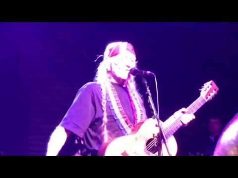 Final 2 Songs from Willie Nelson - 1/8/17 NOLA House of Blues