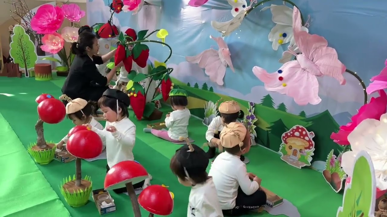 Tiết dạy tạo hình nhà trẻ- Những chấm tròn thú vị( MN Hoa Hướng Dương)