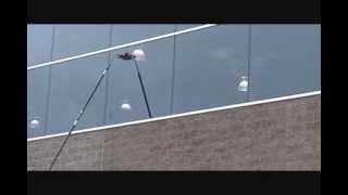 Fish Window Cleaning Waterfed Pole Demo.wmv