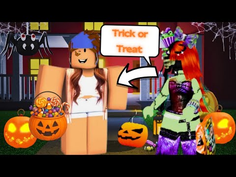 Going trick or treating in Roblox My Haunted House!🎃 *late* (S20 E15)