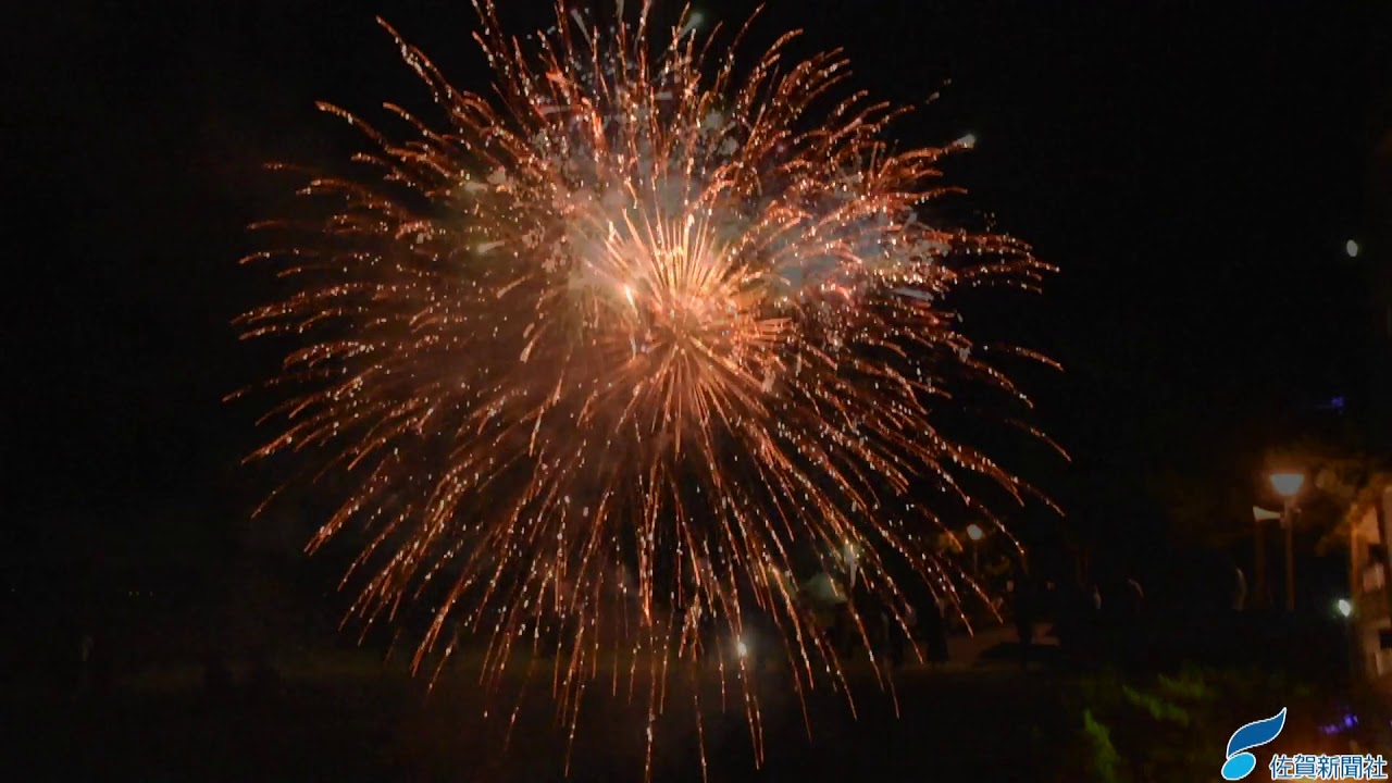 唐津市西の浜で花火大会 年11月4日 Youtube