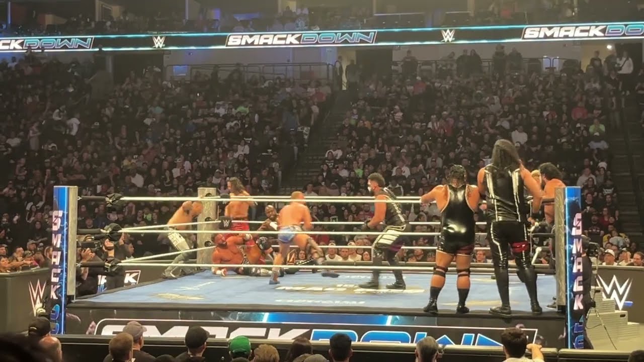 1/1 😱 Lucha relevos  #solosikoa #carmelohayes #shinsukenakamura #smackdown #wrestling #rawwwe #fypシ 