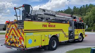 HCFR Ladder & Rescue 42 Responding