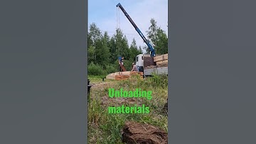 unloading materials with a crane truck truck 🚚🤠💪