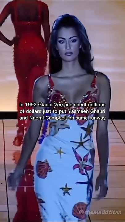 When Versace spent millions of dollars to put Yasmeen and Naomi on same runway #shorts #supermodels
