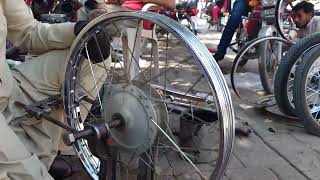 Motorcycle wheel Balancing and repairing||Spokes rim hub fitting.