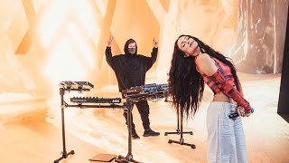 Alan Walker & Torine - Hello World (Live Performance At NIO) Resimi