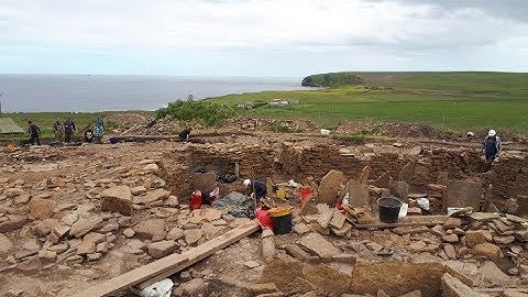 The Cairns: A Broch and its Landscapes Part 1