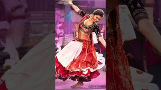 Sawan mein morni banke | Deepika Padukone | Ranveer Singh | 😍Falguni Pathak - Saawan Mein😍 #shorts