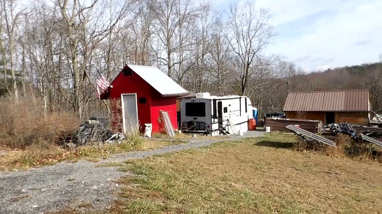 Некоторые новости из Усадьбы. И нагрубание.