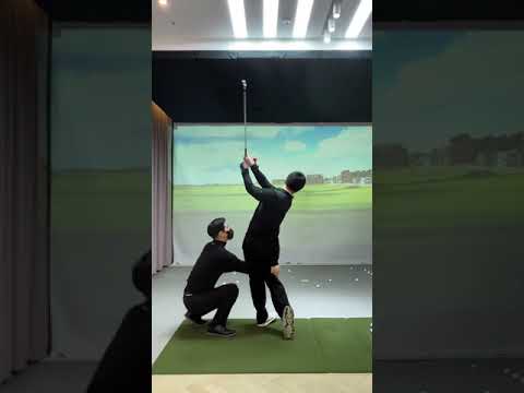<strong>Golf</strong> Swing <strong>Body</strong> Turn Tip